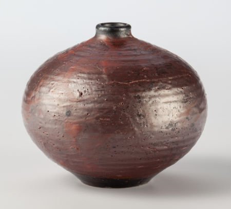 Otto & Vivika Heino (American, 20th century) Bal: Otto & Vivika Heino (American, 20th century) Baluster vase Ceramic 3-3/4 inches hi