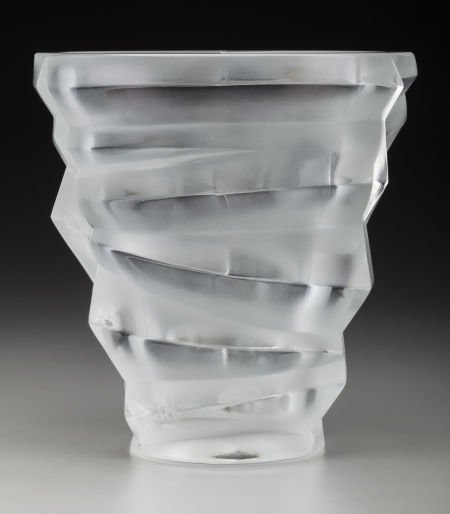 A Lalique Dixie Clear and Frosted Glass Vase, po (1 of 3)