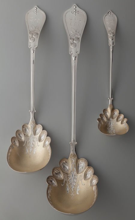 A Group of Three Knowles & Ladd Queen Pattern Pa (1 of 4)