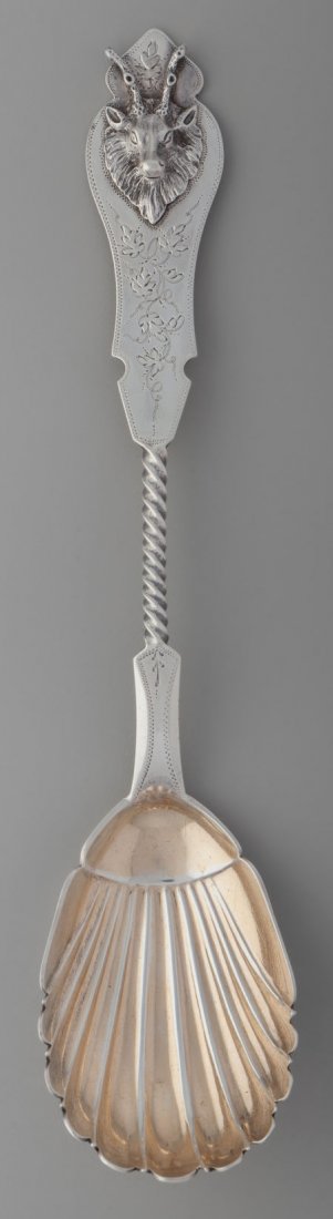 A Duhme & Co. Stag Pattern Silver Berry Scoop, C: A Duhme & Co. Stag Pattern Silver Berry Scoop, Cinc