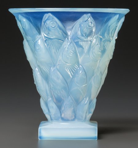 A Sabino Opalescent Glass Carangues Vase, Paris,: A Sabino Opalescent Glass Carangues Vase, Pari