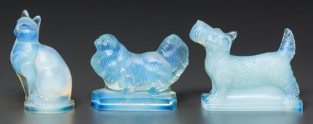 Three Sabino Opalescent Glass Figures: Pouf, Chi: Three Sabino Opalescent Glass Figures: Pouf, 