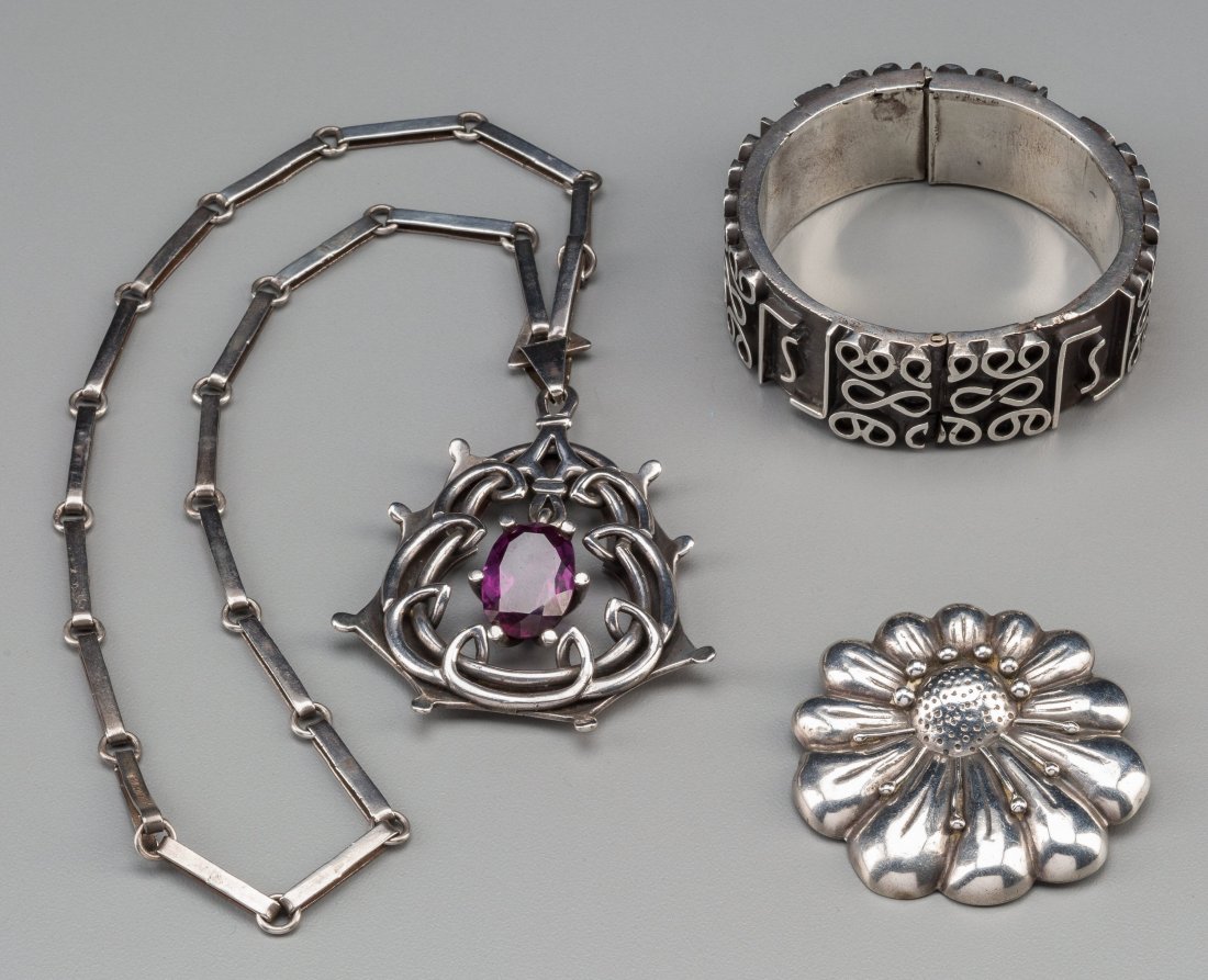 Three Pieces of Mexican Silver and Hardstone Jew (1 of 3)