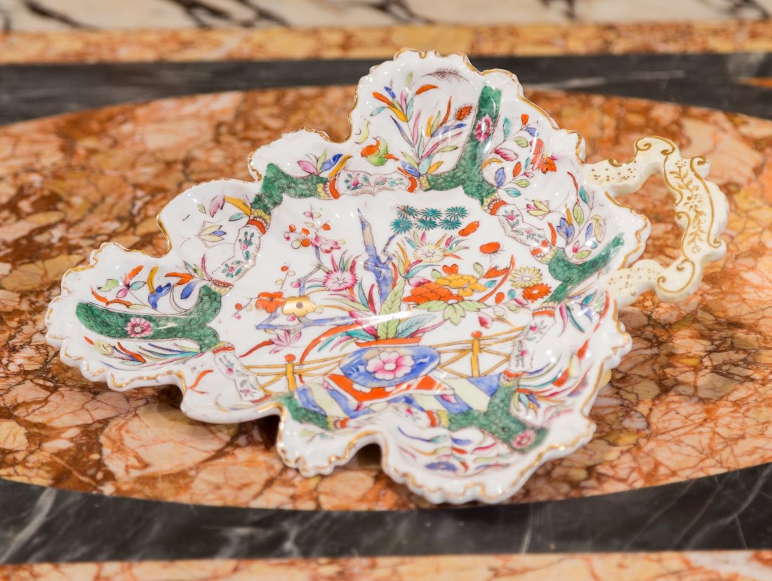 An English Ironstone Leaf-Form Dish, late 18th century: An English Ironstone Leaf-Form Dish, late 18th century 10 inches long (25.4 cm)