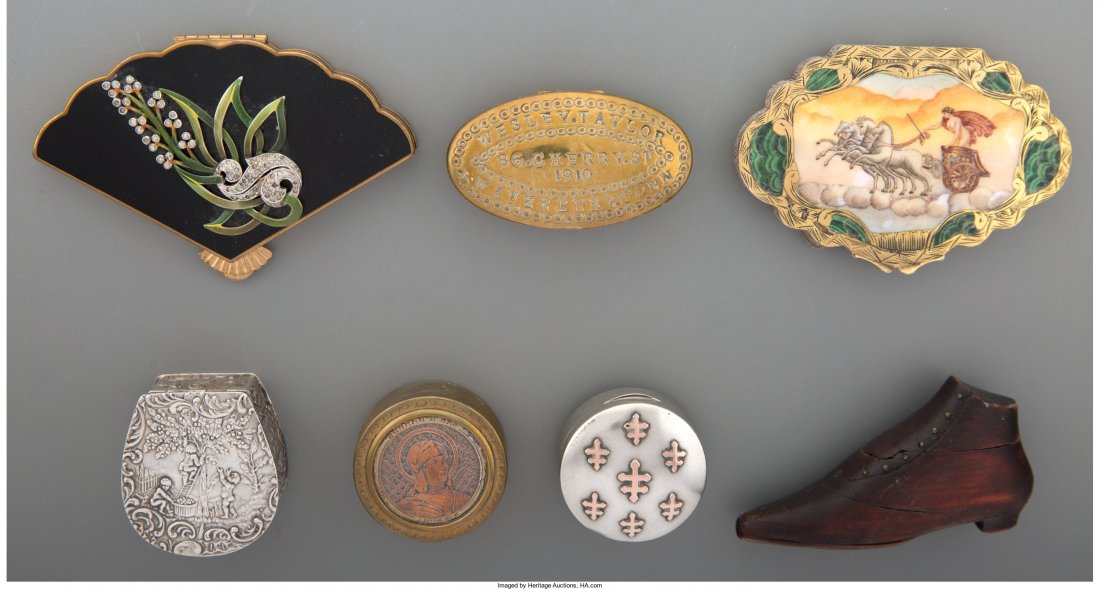Seven Patch & Snuff Boxes, Compacts, and Vanity : Seven Patch & Snuff Boxes, Compacts, and Vanity Items, late 19th-20th centuries Marks: (var