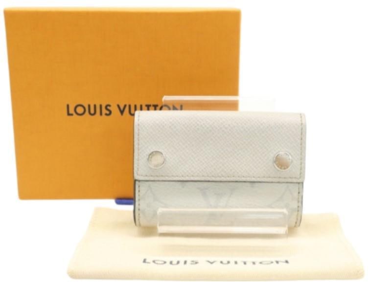 Louis Vuitton Taigarama Discovery Compact Wallet (1 of 5)