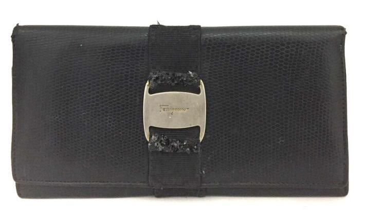 SALVATORE FERRAGAMO BLACK LEATHER LONG WALLET (1 of 7)