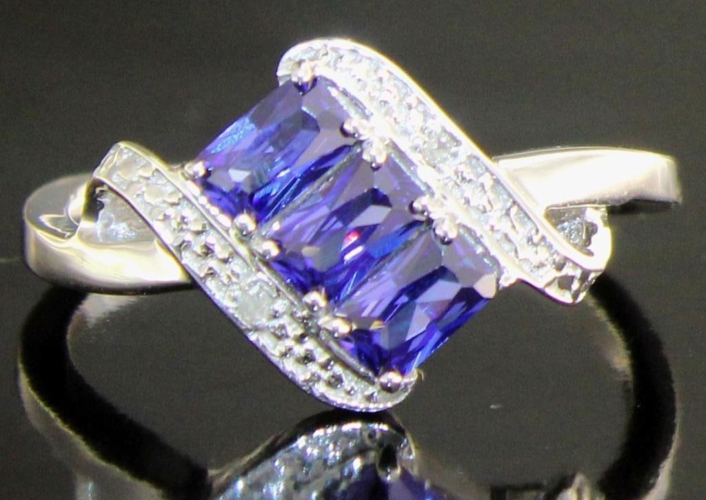 Elegant 1.28 ct Tanzanite & Diamond Waterfall Ring (1 of 1)