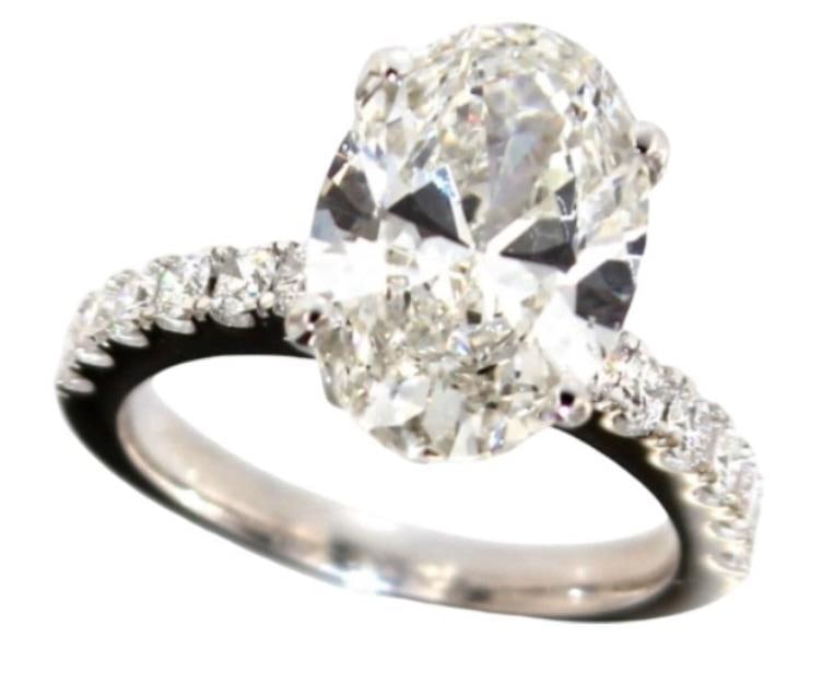 14k Gold 6.55 ct Oval Cut VS2 Lab Diamond Ring (1 of 5)