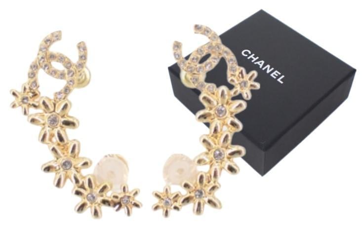 Chanel Floral Gold Tone Earrings (1 of 3)