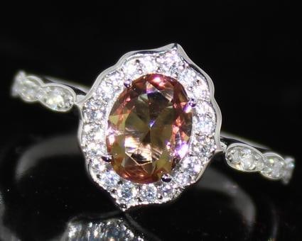 Oval 1.38 ct Zultanite Color Change Designer Ring (1 of 2)