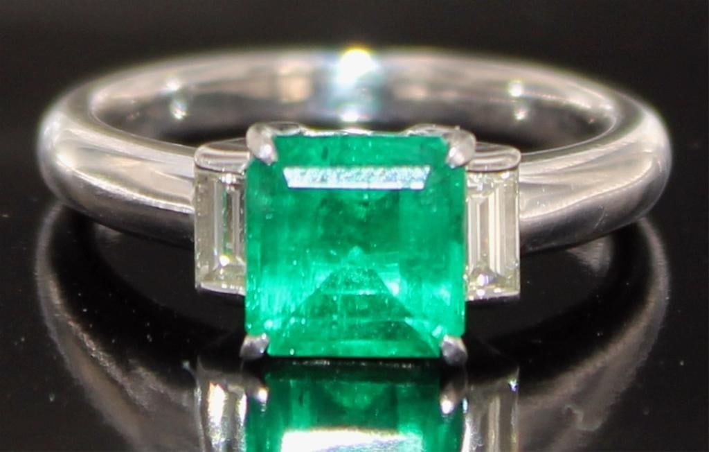 Platinum 1.90 ct Brilliant Emerald & Diamond Ring (1 of 3)
