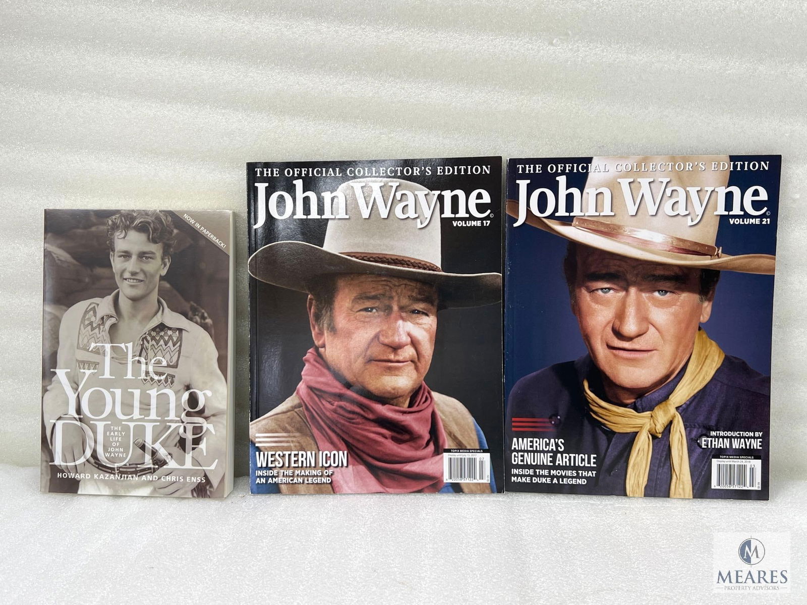John Wayne Collection The Young Duke Paperback and Two Collector's Edition Magazines (1 of 9)