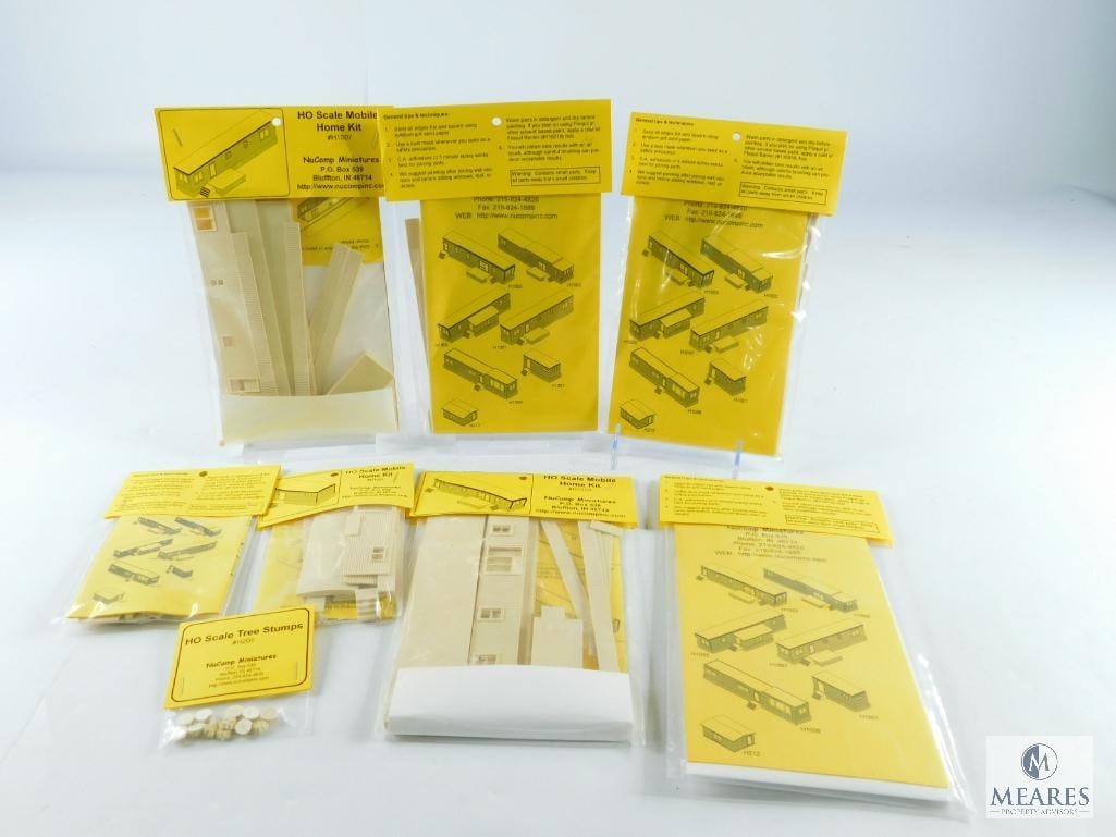 Eight NuComp Miniatures HO Scale Model Home Kits (1 of 10)