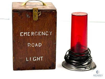 Antique Emergency Road Light in Wooden Storage Box - Disabled American Veterans: Untested This light looks to be DC-powered for use with an automobile battery for on-the-road emergencies. Hand-painted lettering on the wooden box Stenciled paint on the base of the light noting