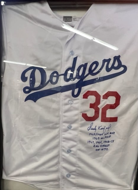 SANDY KOUFAX SIGNED JERSEY   NO RESERVE! (1 of 4)