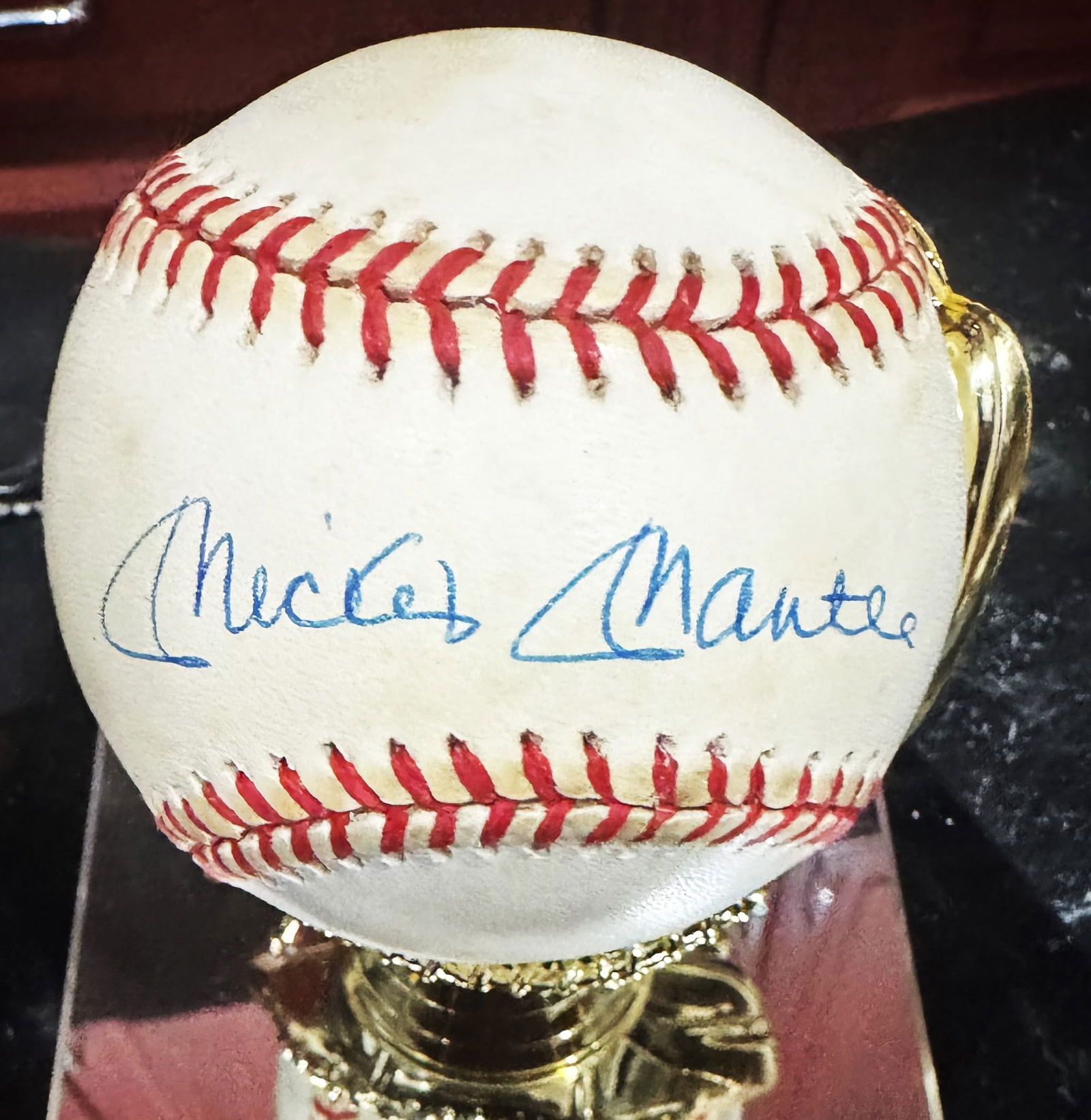 MICKEY MANTLE SIGNED AUTHENTICATED BASEBALL (1 of 4)