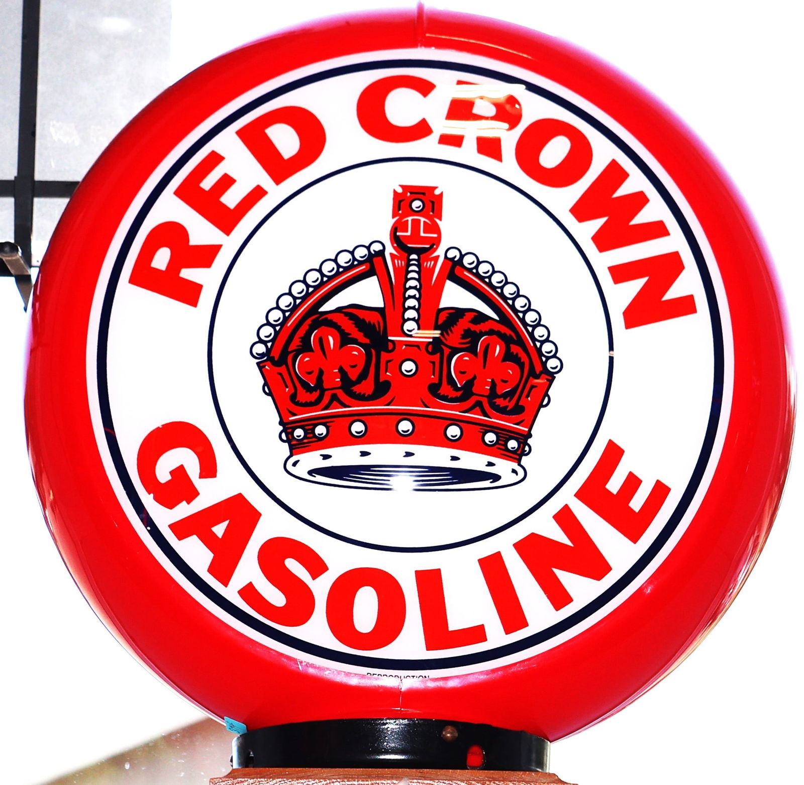 RED CROWN GLASOLINE GLOBE WITH CUSTOME LIGHTED BASE (1 of 2)