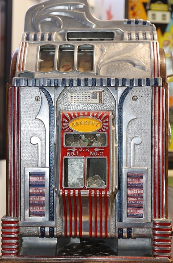 JENNINGS SLOT MACHINE -RESTORED (1 of 8)
