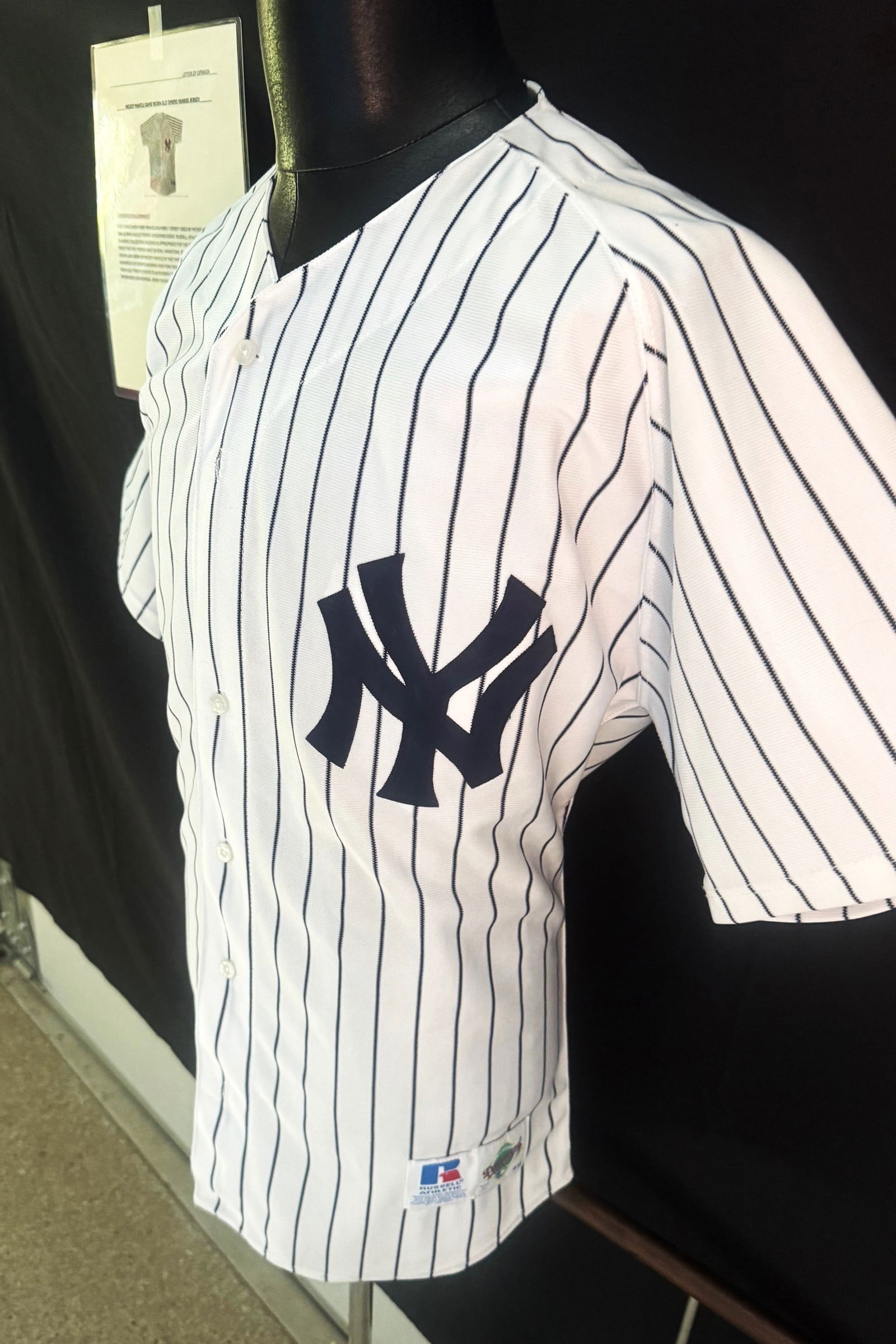 MICKEY MANTLE GAME USED OLD TIMERS JERSEY (1 of 2)