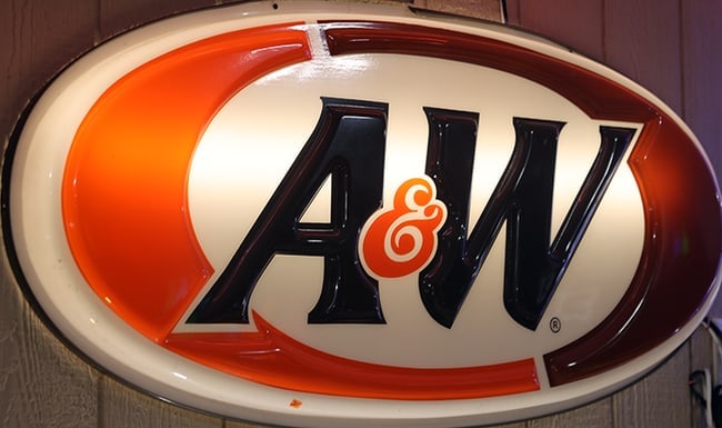 A&W ROOT BEER ORIGINAL ILLUMINATED ADVERTISING SIGN- VERY RARE: ORIGINAL A&W ROOT BEER SIGN.VERY RARE - HAD FOR MANY YEARS AND HAVE NEVER SEEN ANOTHER ON ANY AUCTION SITE 56 X 27 X6