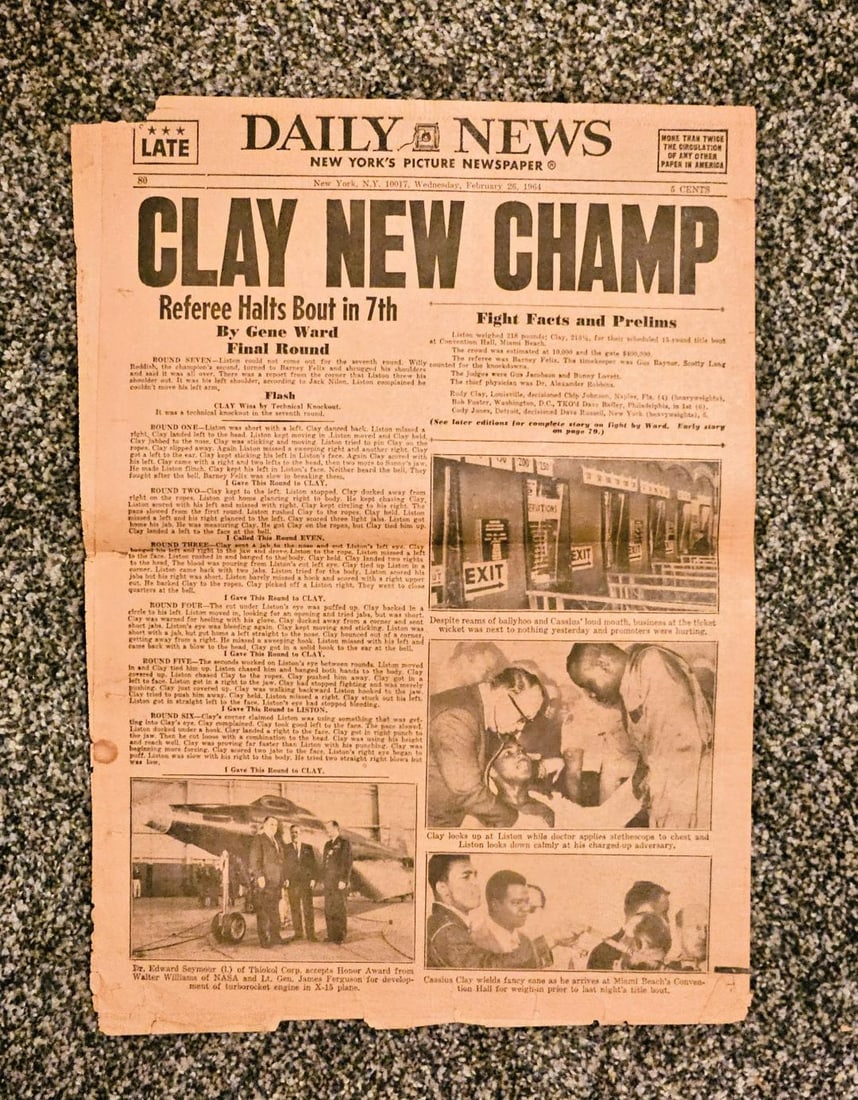 CASIUS CLAY WINS HEAVYWEIGHT TITLE, MUHAMMAD ALI (1 of 1)