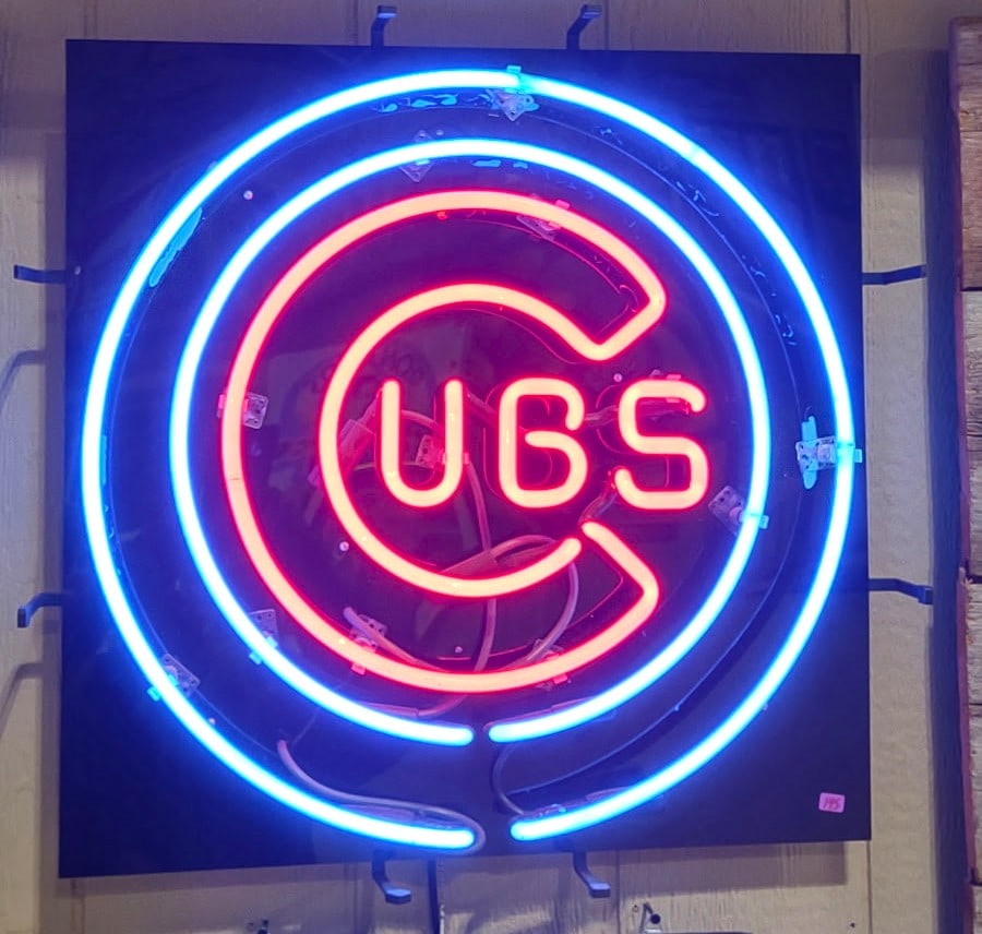 CHICAGO CUBS NEON (1 of 3)