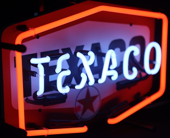 TEXACO NEON (1 of 5)