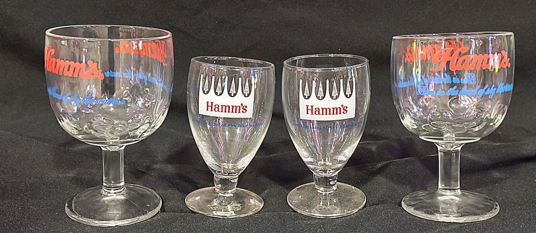 HAMMS ORIGINAL GOBLETS: ORIGINAL HAMMS BEER GOBLETS2 LARGE GOBLETS AND 16 SMALL GOBLETS.GREAT BAR SETUP WITH CLASSIC HAMMS BRAND GOBLETS