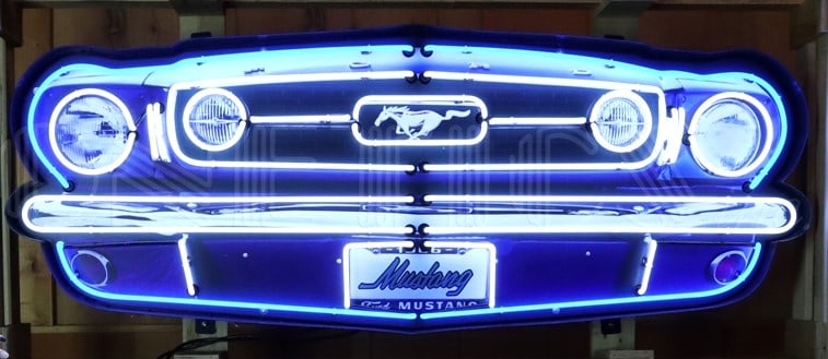 MUSTANG GRILL 60 x 23 x 6 (1 of 1)
