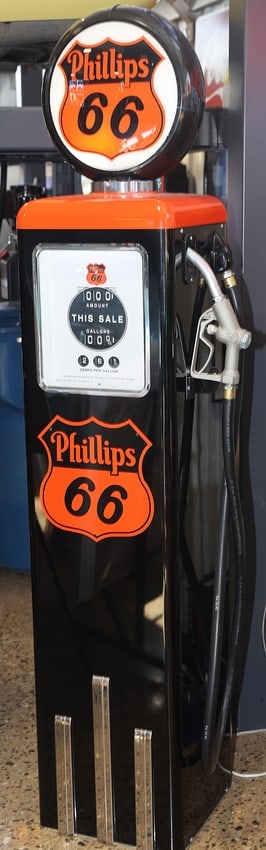 PHILLIPS GAS PUMP -REPRODUCTION (1 of 3)