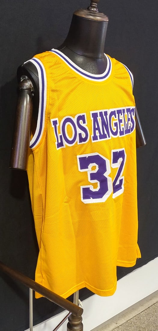 MAGIC JOHNSON SIGNED LAKER JERSEY AUTHENTICATED (BECKETT) - 5