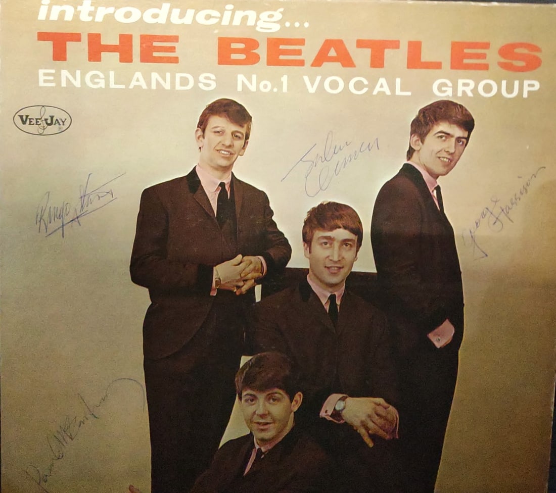 BEATLES SIGNED "INTRODUCING THE BEATLES" PARLOPHONE DUAL FORENSICALLY AUTHENTICATED (1 of 5)