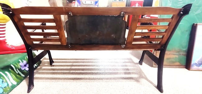 COCA COLA BENCH- EXCELLENT CONDITION - 6