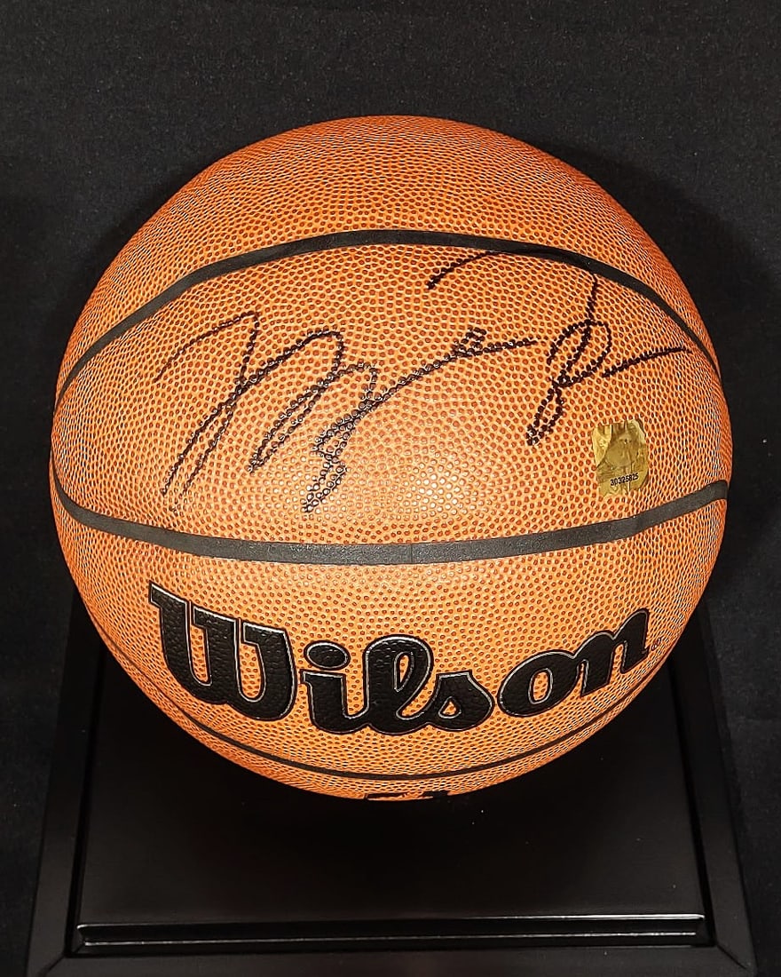 MICHAEL JORDAN SIGNED AUTHENTICATED WILSON BASKETBALL: MICHAEL JORDAN SIGNED AUTHENTICATED BASKETBALL IN DISPLAY CASE Michael Jordan is widely regarded as the greatest basketball player of all time. COURT APPROVED FORENSIC DOCUMENTATION! Signatures