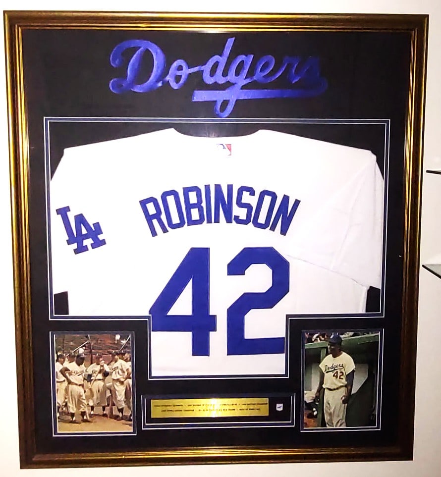 JACKIE ROBINSON JERSEY DISPLAY UNSIGNED PROFESSIONALLY FRAMED (1 of 4)
