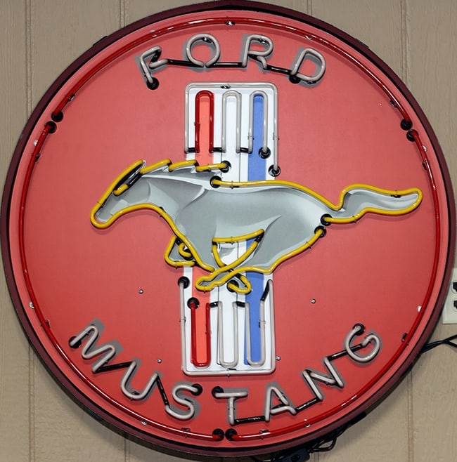 MUSTANG NEON 36" - 3