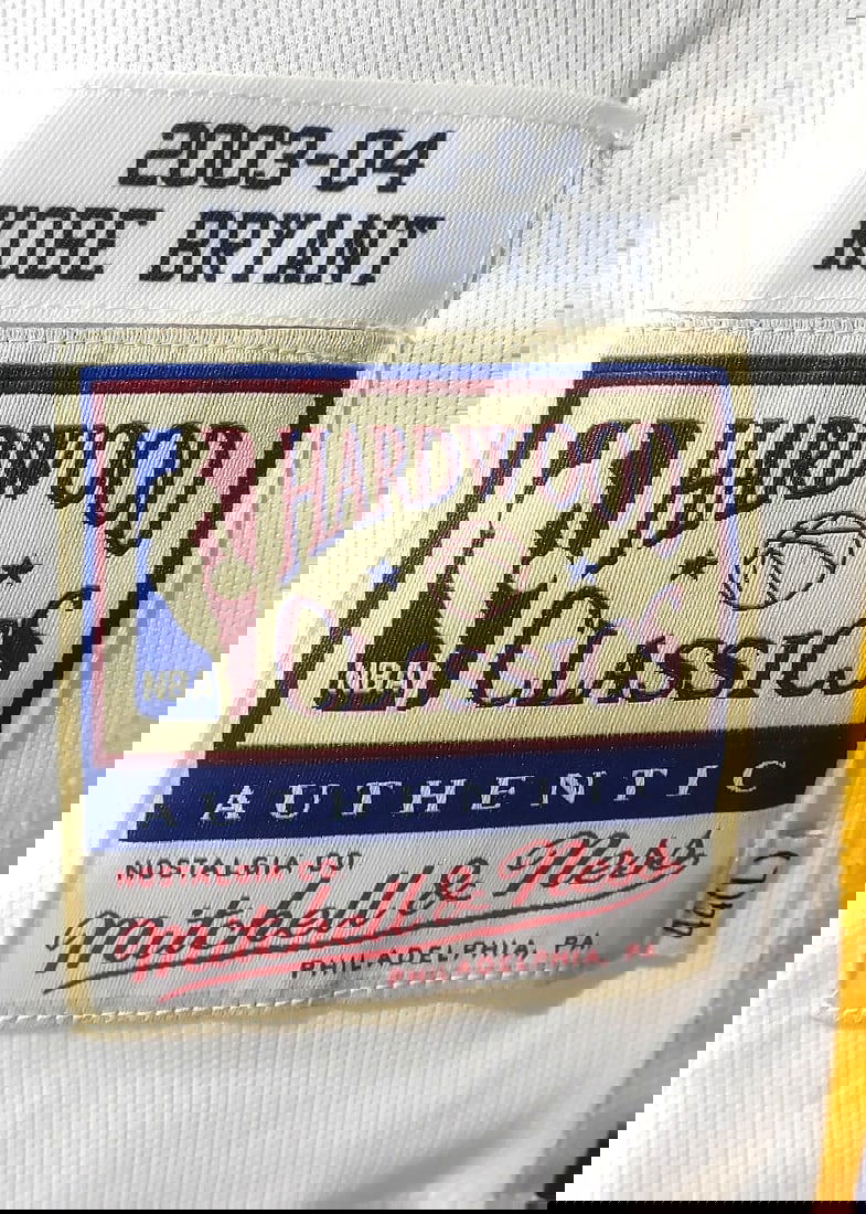 KOBE SIGNED AUTHENTICATED WHITE HOME JERSEY - 4