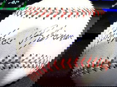 JACKIE ROBINSON SIGNED AUTHENTICATED BASEBALL (1 of 4)