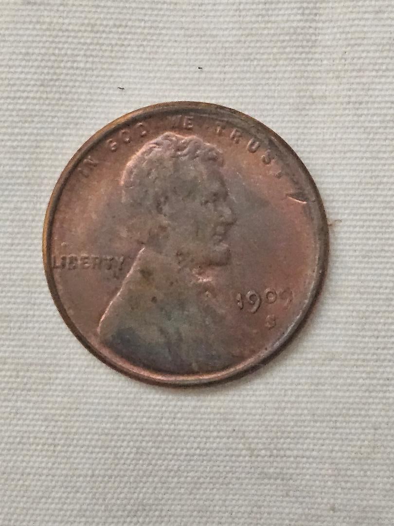 1909s VDB RARE DATE PENNY, UNCIRCULATED: I have to start this off by stating that this is not a genuine coin. It looks real, it feels real and many would not even know the difference. It is part of my extensive collection of counterfeit