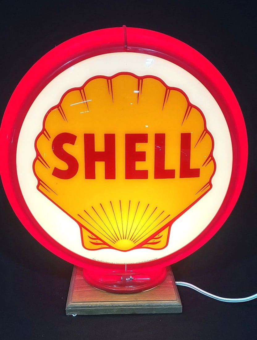 SHELL GLOBE WITH LIGHTED BASE (1 of 5)