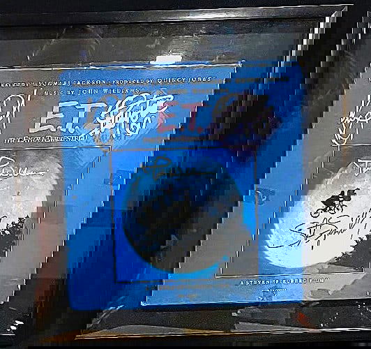 ET SIGNED ALBUM AUTHENTICATED - 3