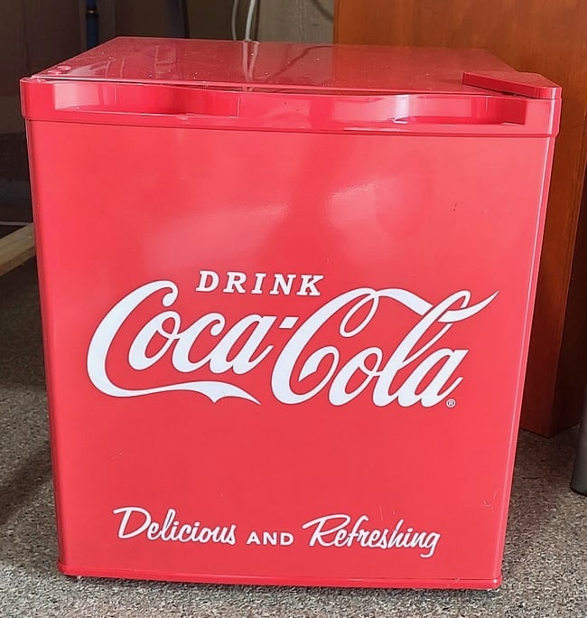COCA COLA REFRIGERATOR - 3