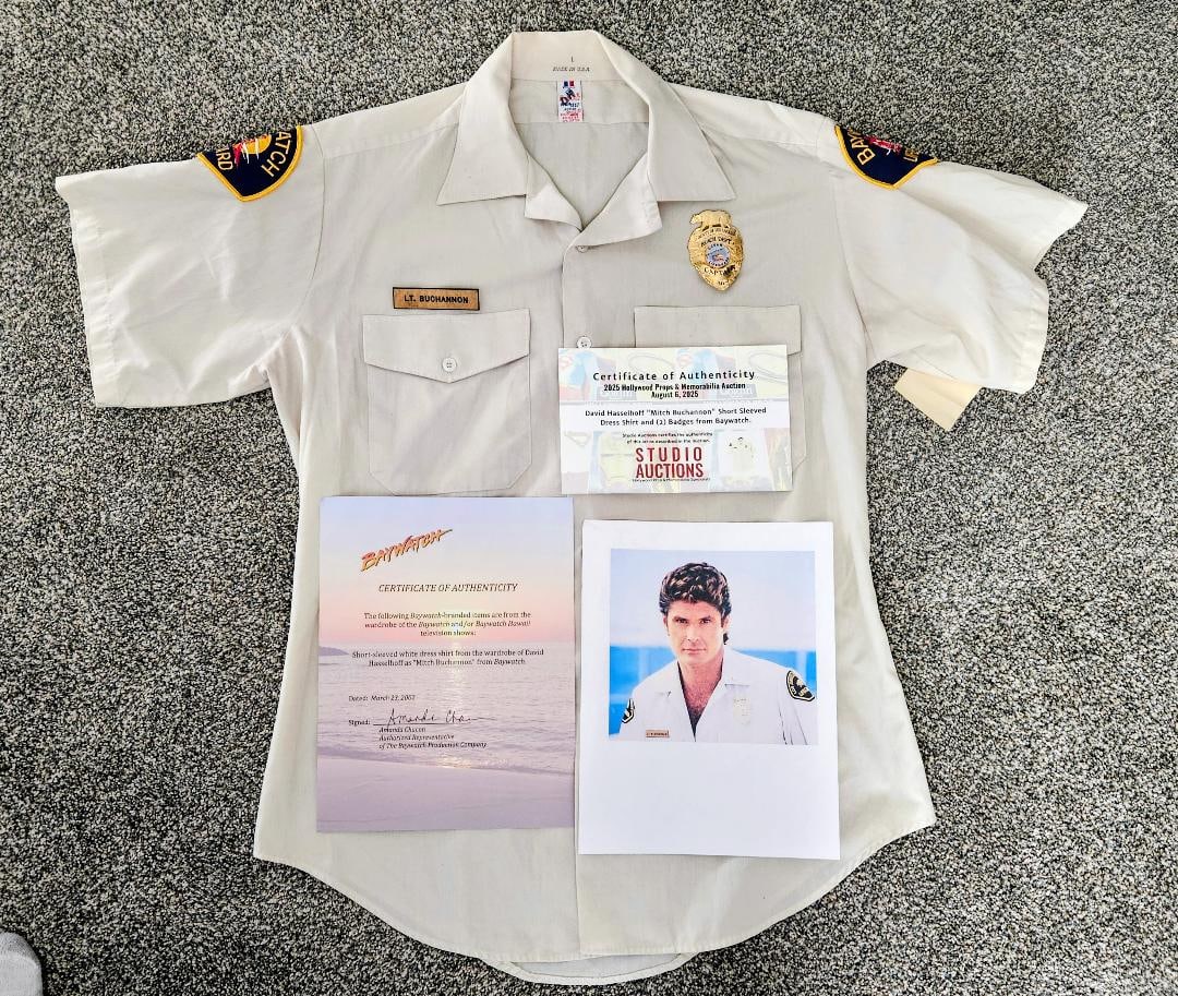 STUDIO CERTIFIED DAVID HASSELHOFF BAYWATCH UNIFORM (1 of 9)