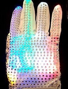 MICHAEL JACKSON LAS VEGAS REVIEW STAGE WORN GLOVE, LIGHTS UP (1 of 5)