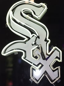 CHICAGO WHITE SOX LOGO NEON: FOR EVERY WHITE SOX FAN ICONIC WHITE SOX LOGO NEON 24 x 17 CHICAGO WHITE SOX LIGHTED NEON-STYLE LOGO SIGN — LARGE DISPLAY Striking Chicago White Sox illuminated logo sign featuring the team's