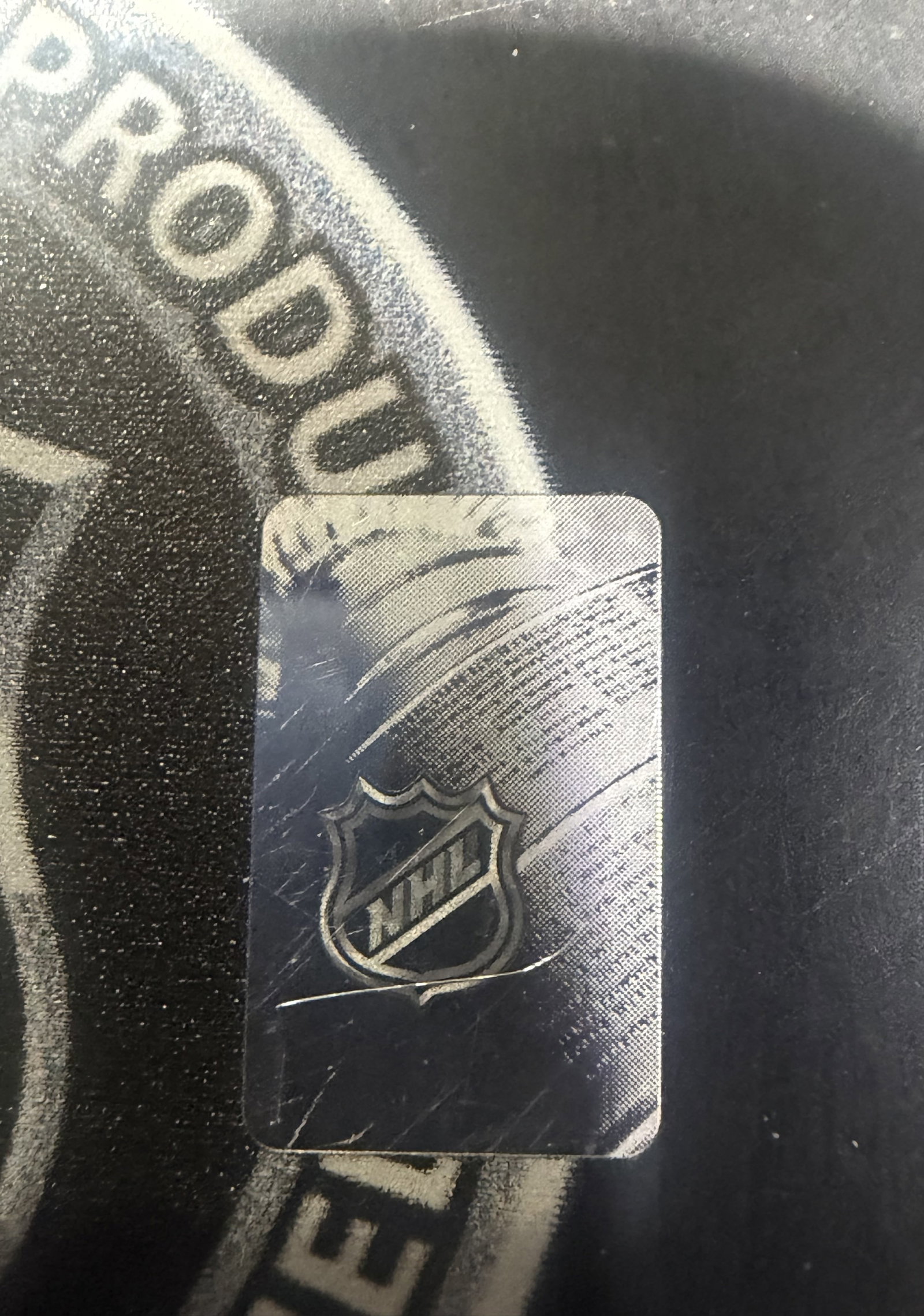 BOBBY HULL SIGNED BLACKHAWKS - 4