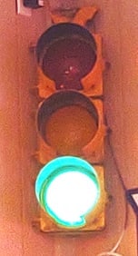 STOP LIGHT ORIGINAL TRAFFIC SIGNAL -CYLINDRICAL (1 of 3)