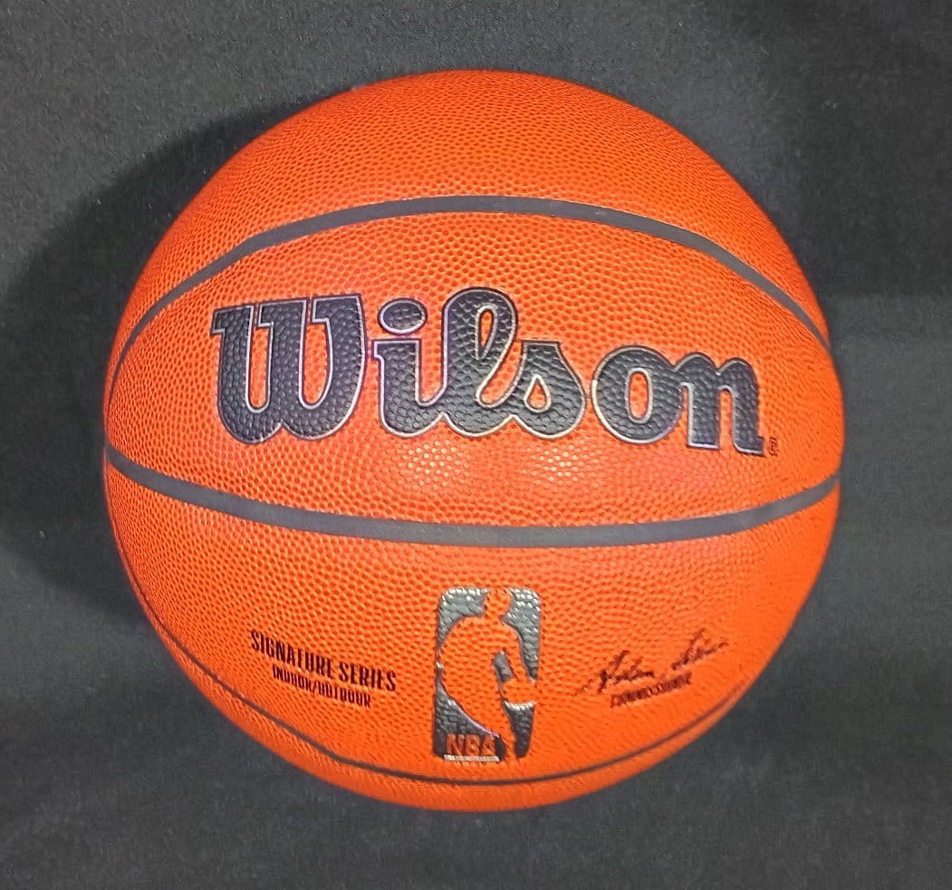MICHAEL JORDAN SIGNED BASKETBALL-AUTHENTICATED - 6