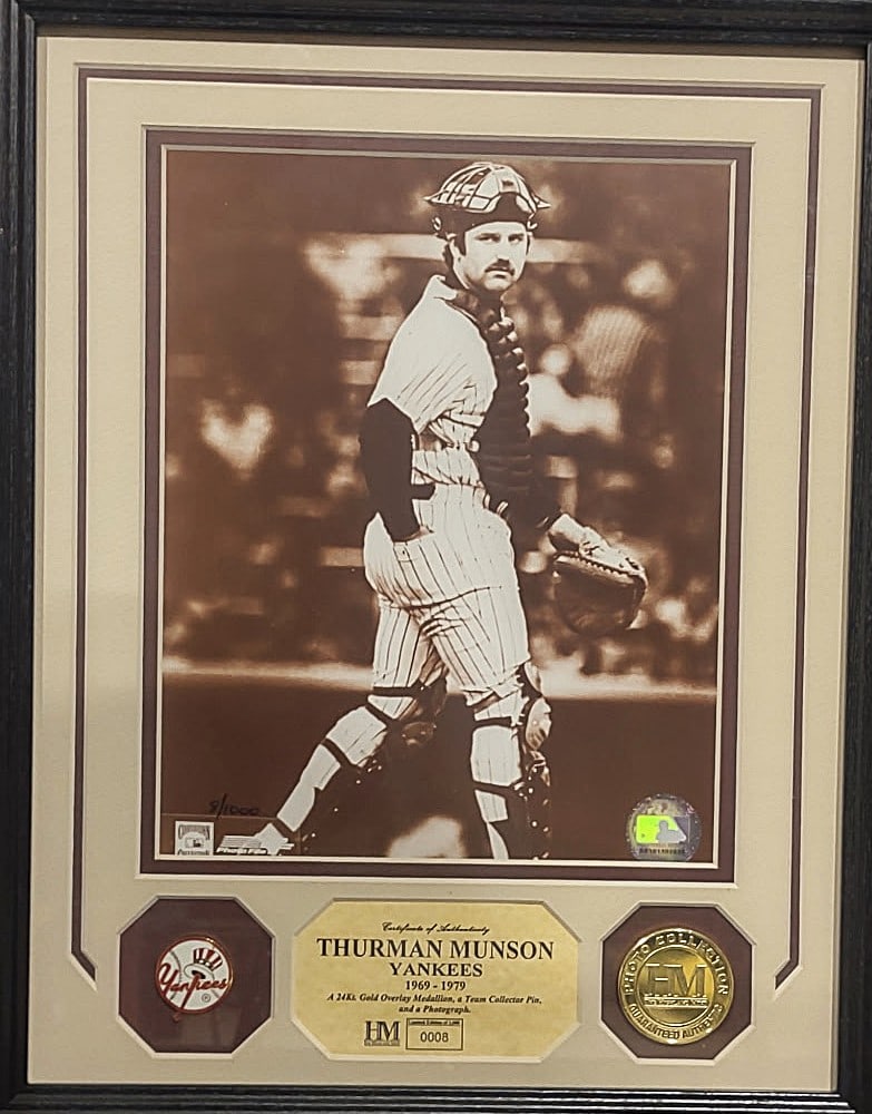 THURMAN MUNSON NY YANKEES HIGHLAND MINT CUSTOM FRAMED PHOTO & 24KT GOLD OVERLAY MEDALLION-UNSIGNED (1 of 3)